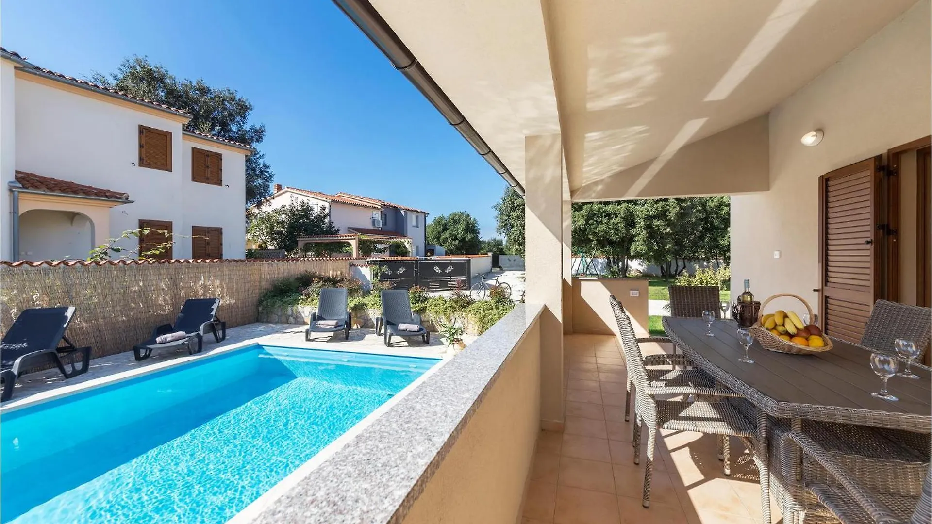 2 Bedroom Amazing Home In Betiga Barbariga Holiday home