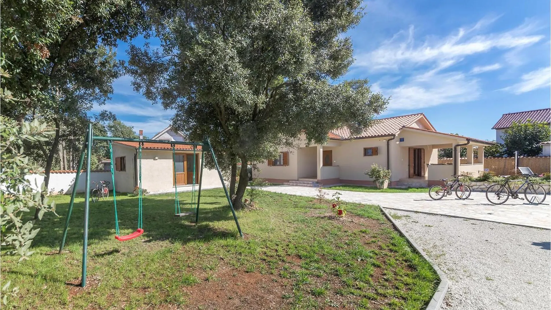 2 Bedroom Amazing Home In Betiga Barbariga